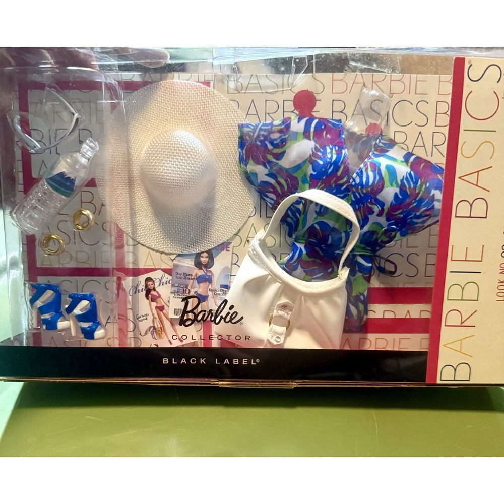 2011 Mattel Barbie Basics Look No. 02 Collection 003 Fashion Accessories W3339